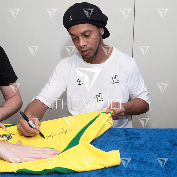 Framed Ronaldinho Signed Brazil Shirt 2002 World Cup Winners [Modern]
