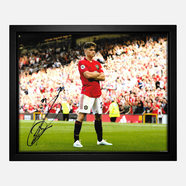 Framed Dan James Signed Manchester United Photo [8x10"]