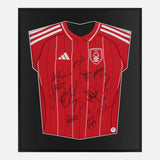 Framed Nottingham Forest Signed Shirt, 2025-26 Squad [Lite]