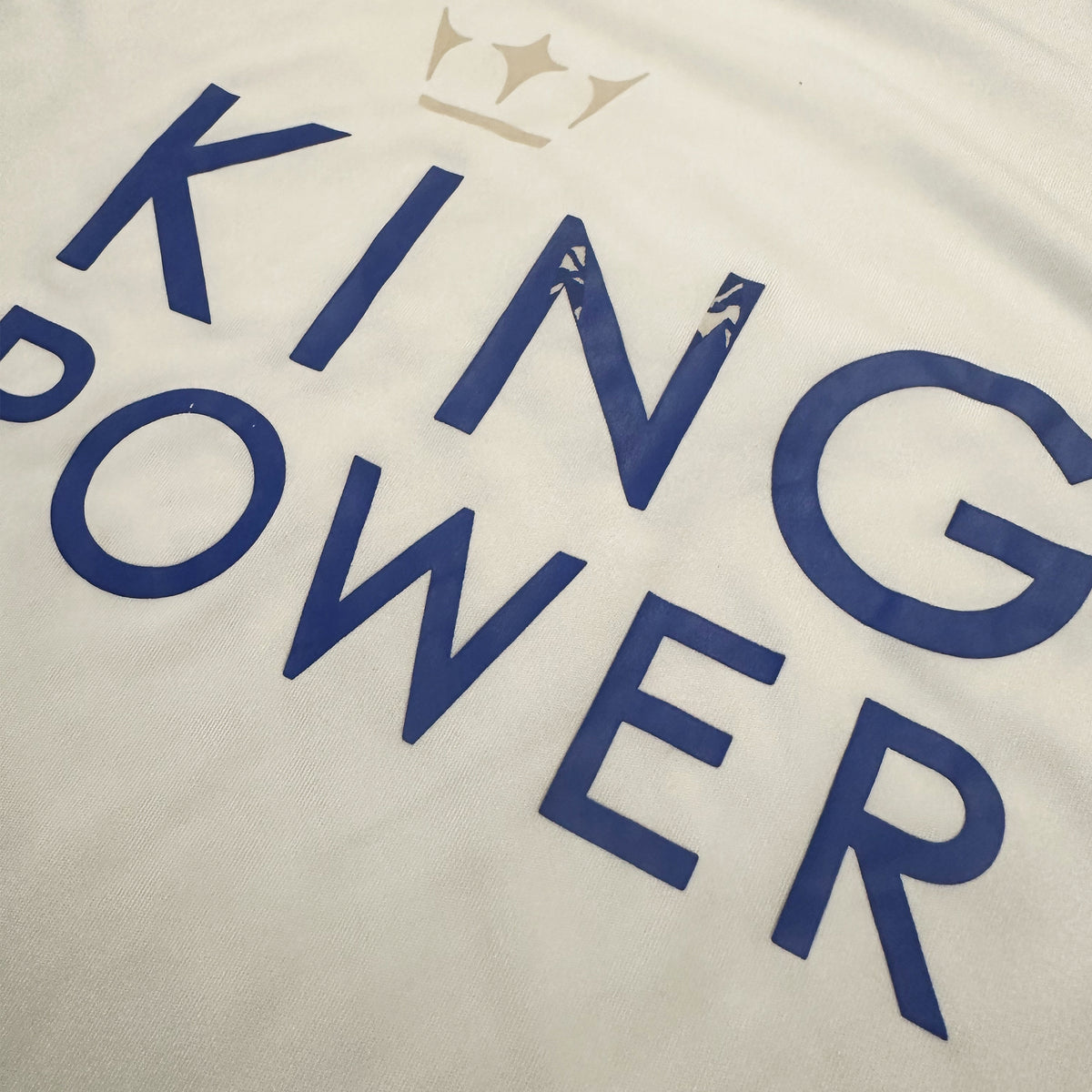 2017-18 Leicester City Away Shirt [Good] L — Looking after your Leicester City Away jersey | The Vault