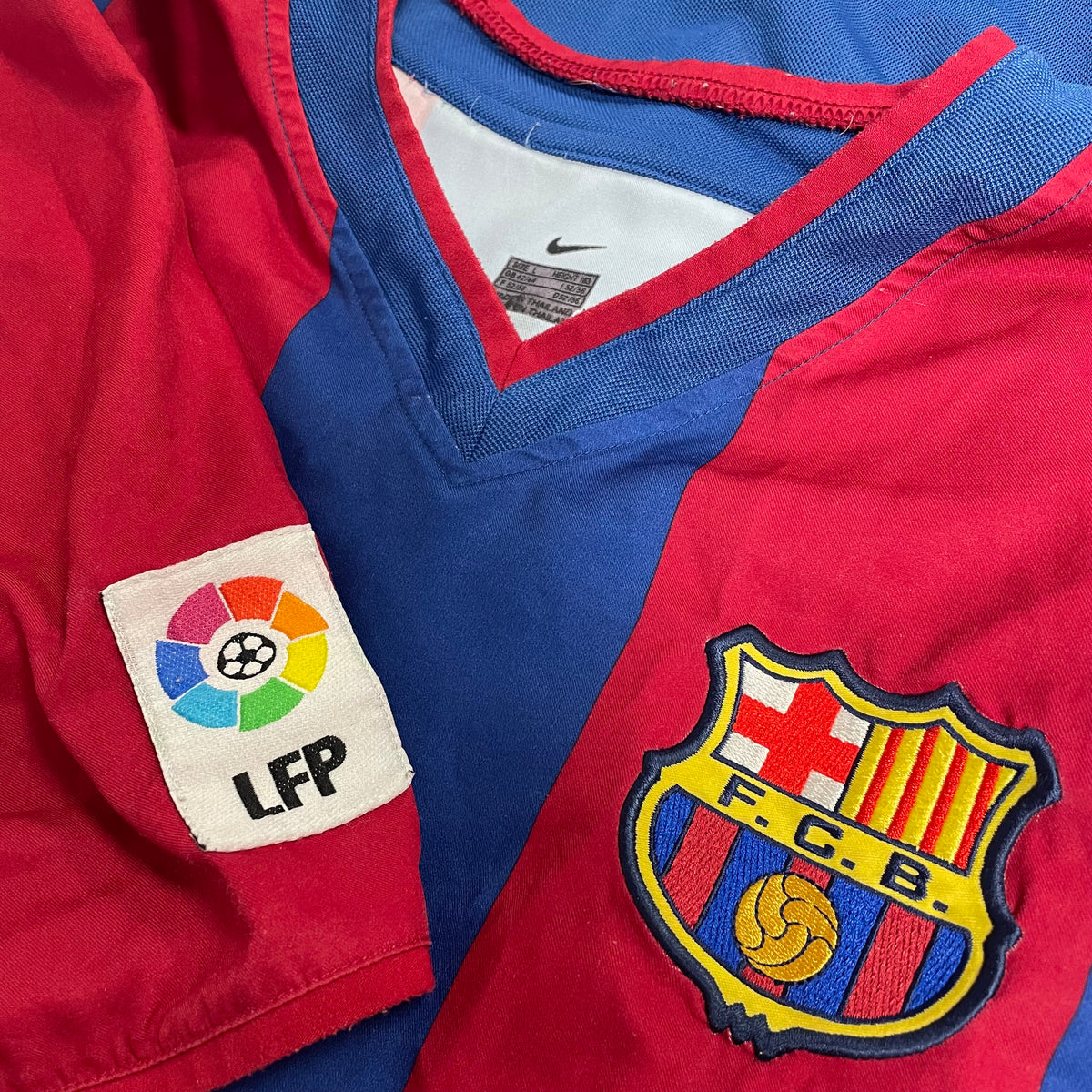 2002-03 Barcelona Home Shirt [Excellent] — How we grade our retro Barcelona shirts | The Vault