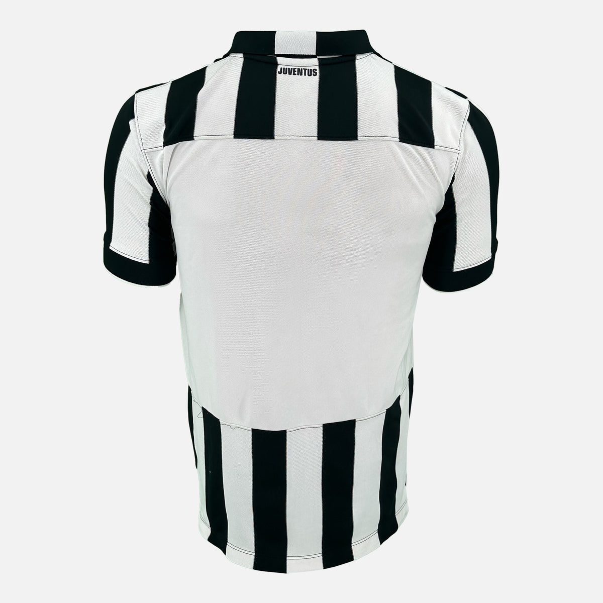 2014-15 Juventus Home Shirt [Perfect] L — Looking after your Juventus Home jersey | The Vault