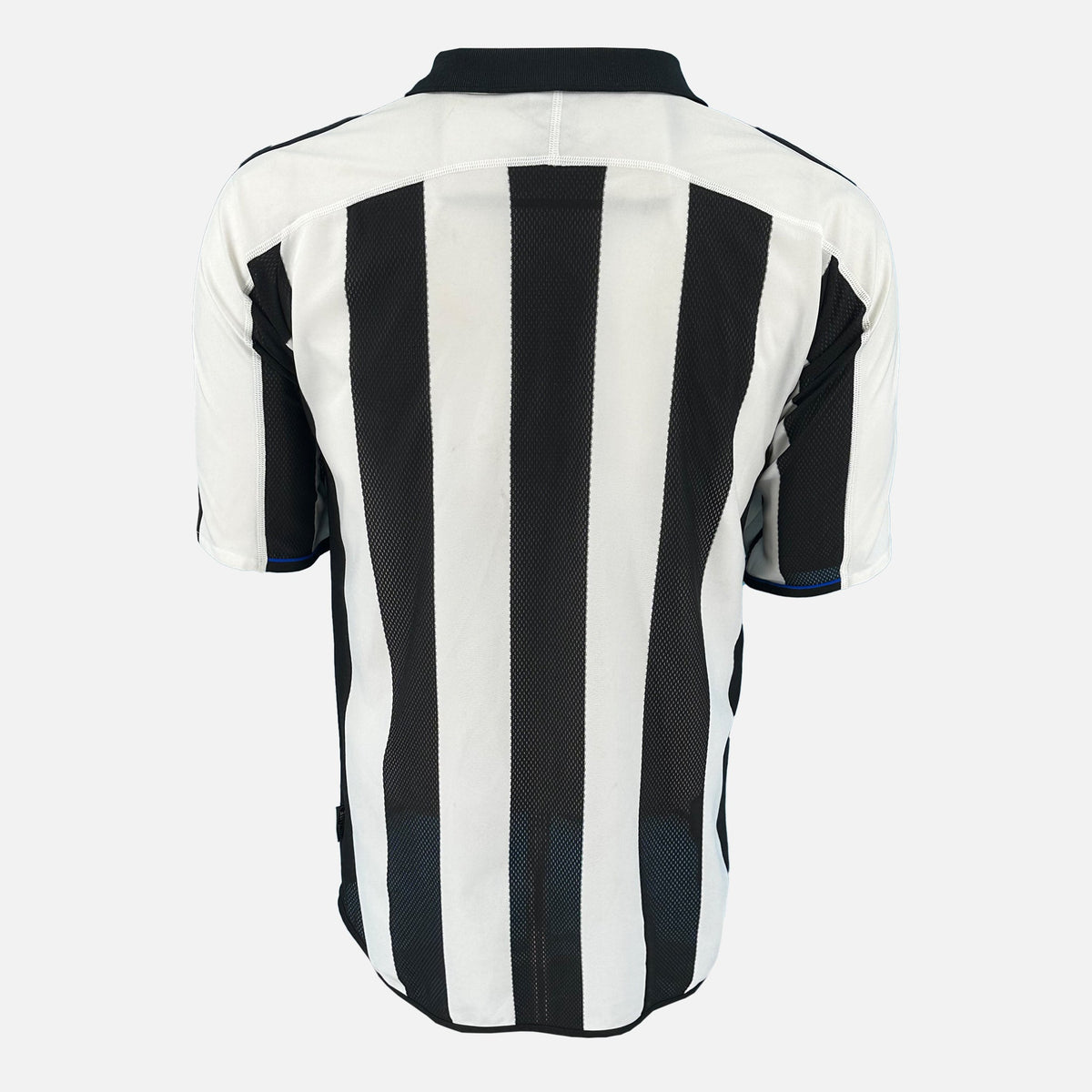 2003-05 Newcastle United Home Shirt [Good] L — Looking after your Newcastle United Home jersey | The Vault