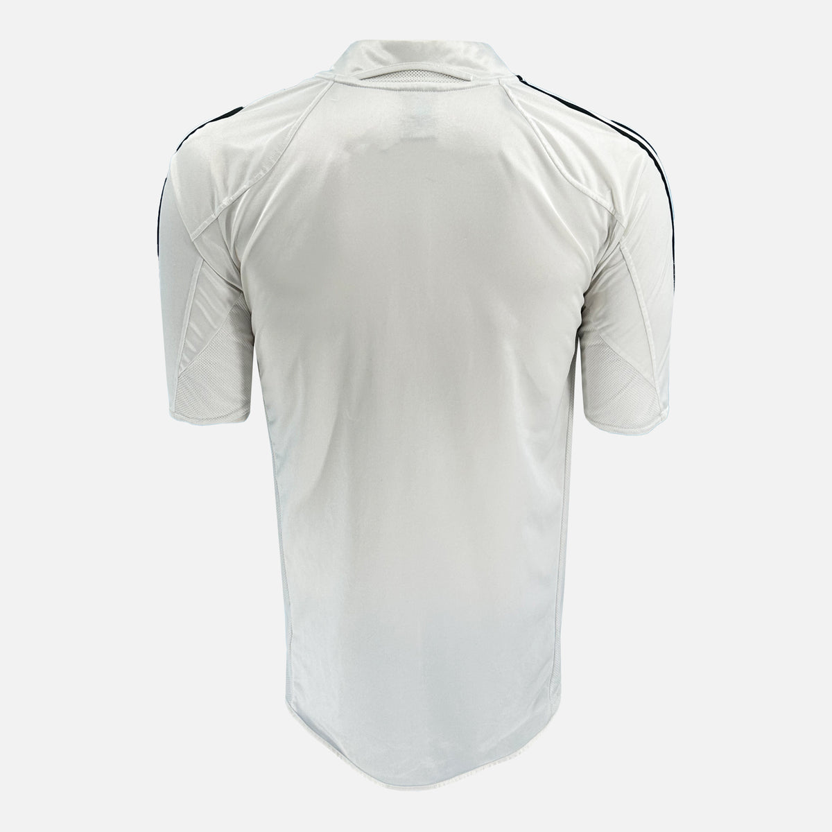 2004-05 Real Madrid Home Shirt [Excellent] L — Looking after your Real Madrid Home jersey | The Vault