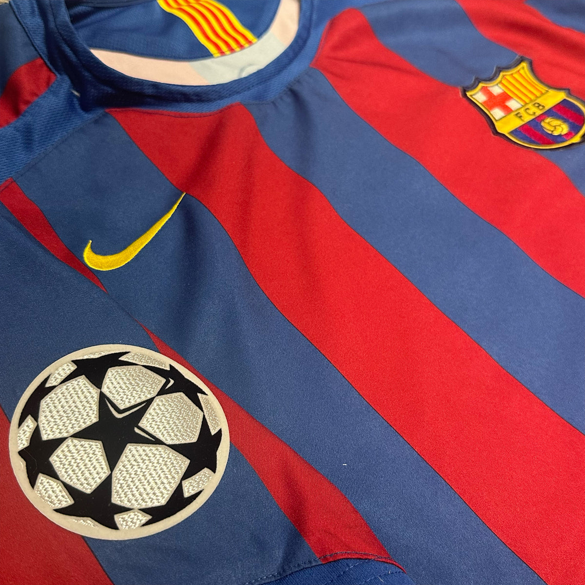 2005-06 Barcelona Home Shirt Ronaldinho 10 [Excellent] XL — Looking after your Barcelona Home jersey | The Vault