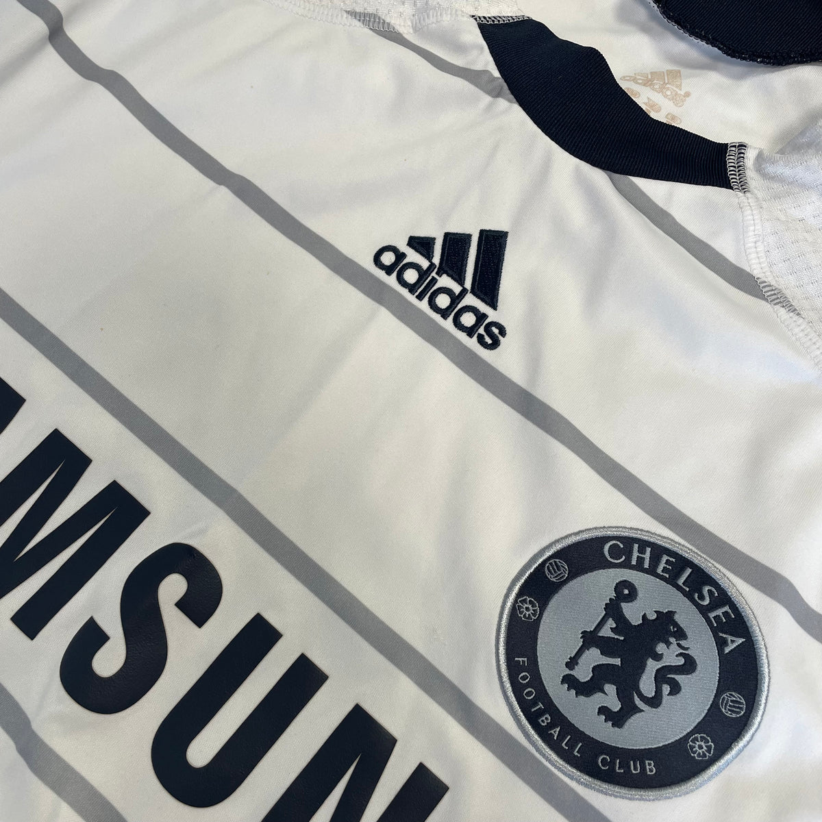 2009-10 Chelsea Third away Shirt [Excellent] XL — Looking after your Chelsea Third jersey | The Vault