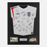 Framed Squad Signed England Shirt 2006 World Cup [Classic]