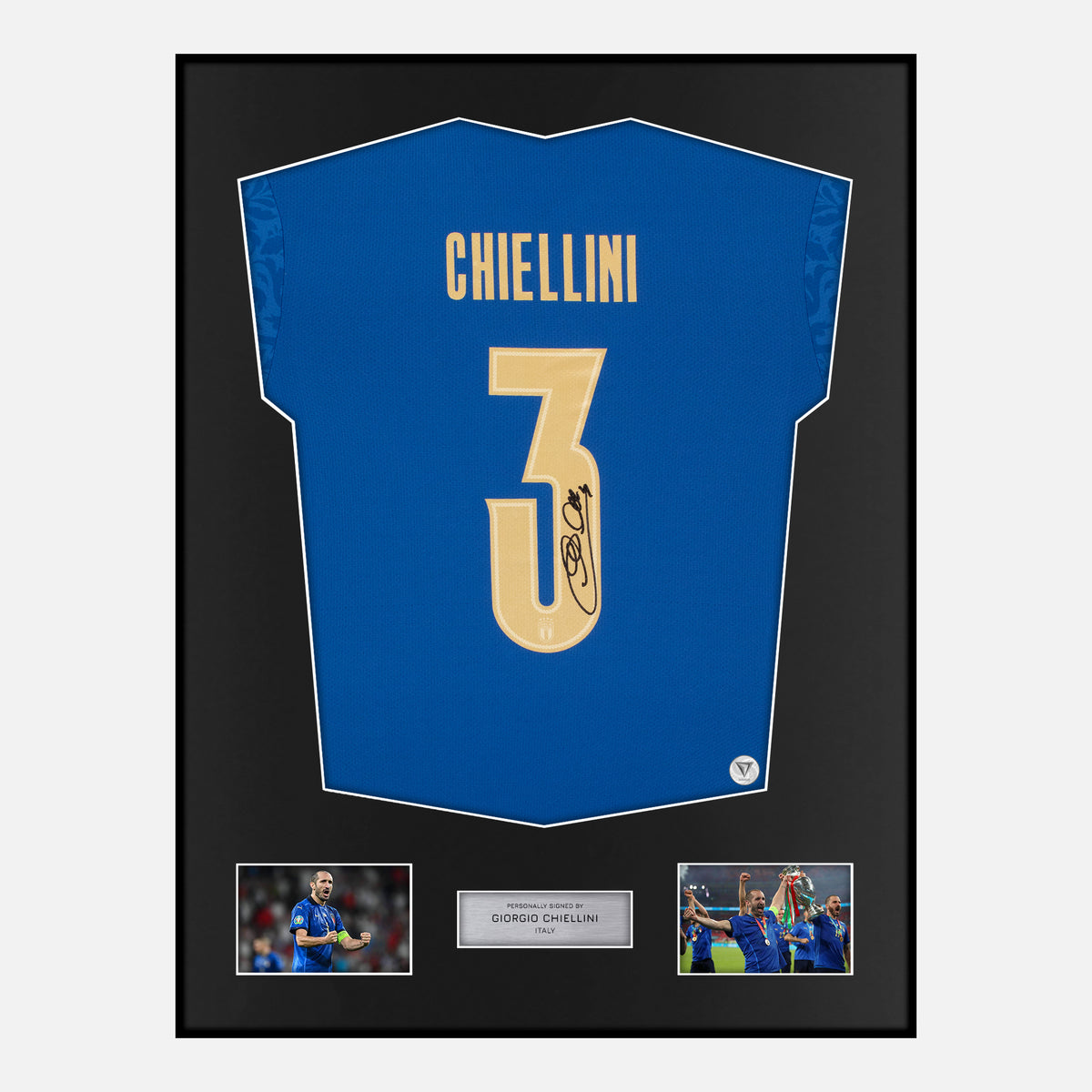 Framed Giorgio Chiellini Signed Italy Shirt Euro 2020 Winners [Classic] — Verified autograph with NFC and certificate | The Vault