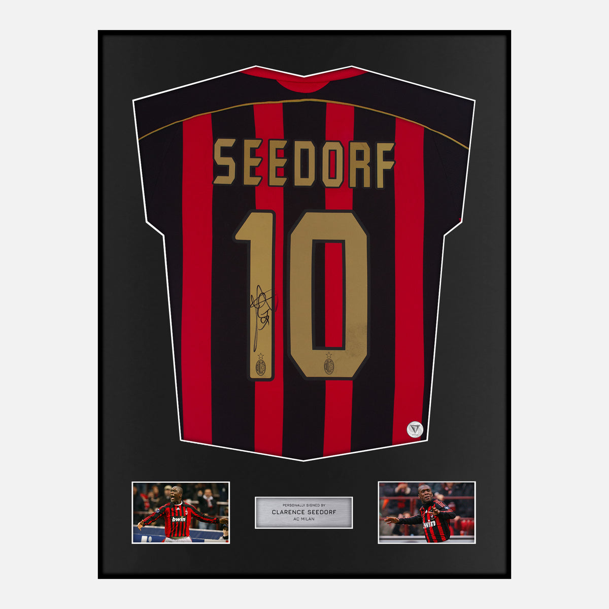 Framed Clarence Seedorf Signed AC Milan Shirt Home 2006-07 [Classic] — Verified autograph with NFC and certificate | The Vault
