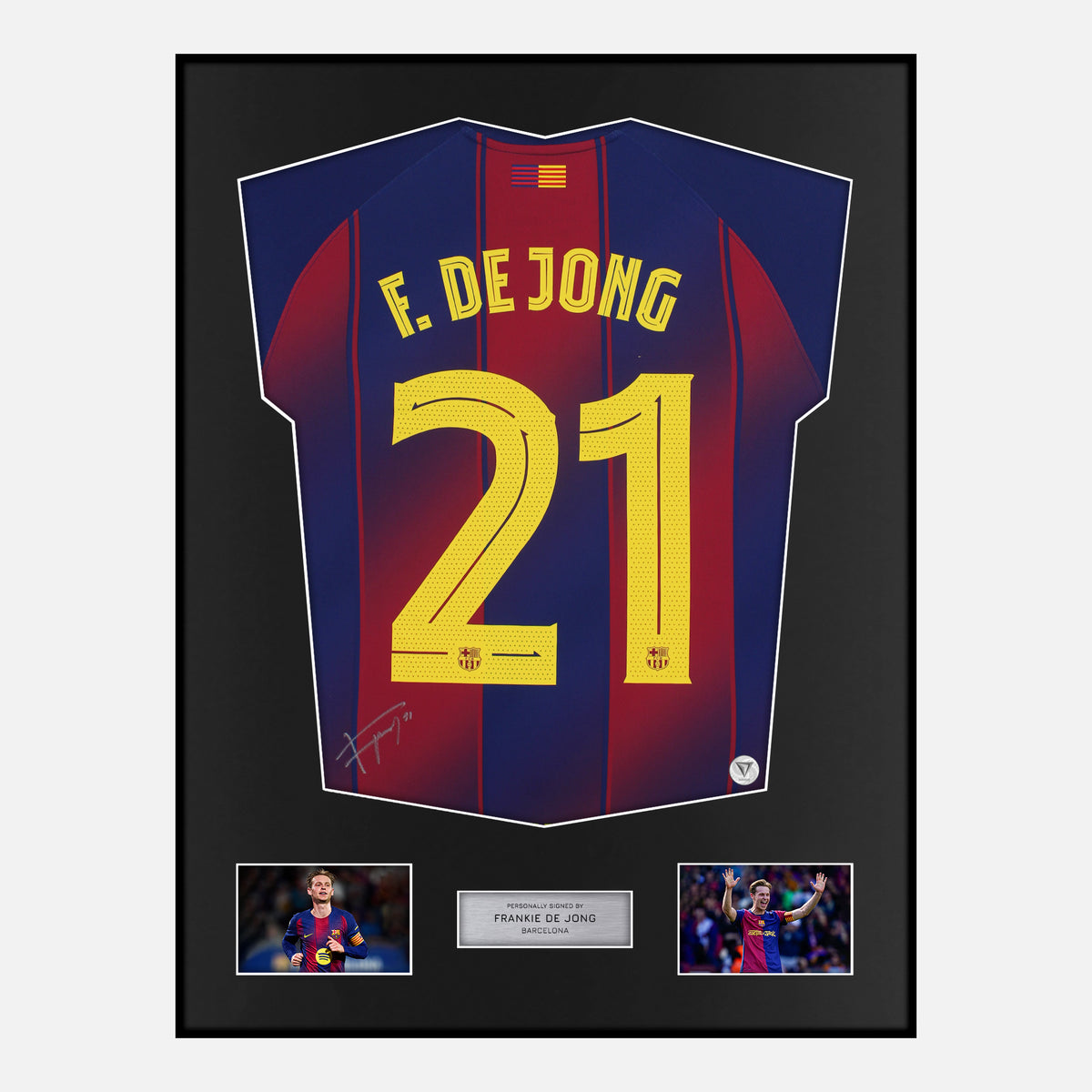 Framed Frenkie de Jong Signed Barcelona Shirt 2025-26 Home [Classic] — Classic framed Barcelona shirt signed by Frenkie de Jong | The Vault