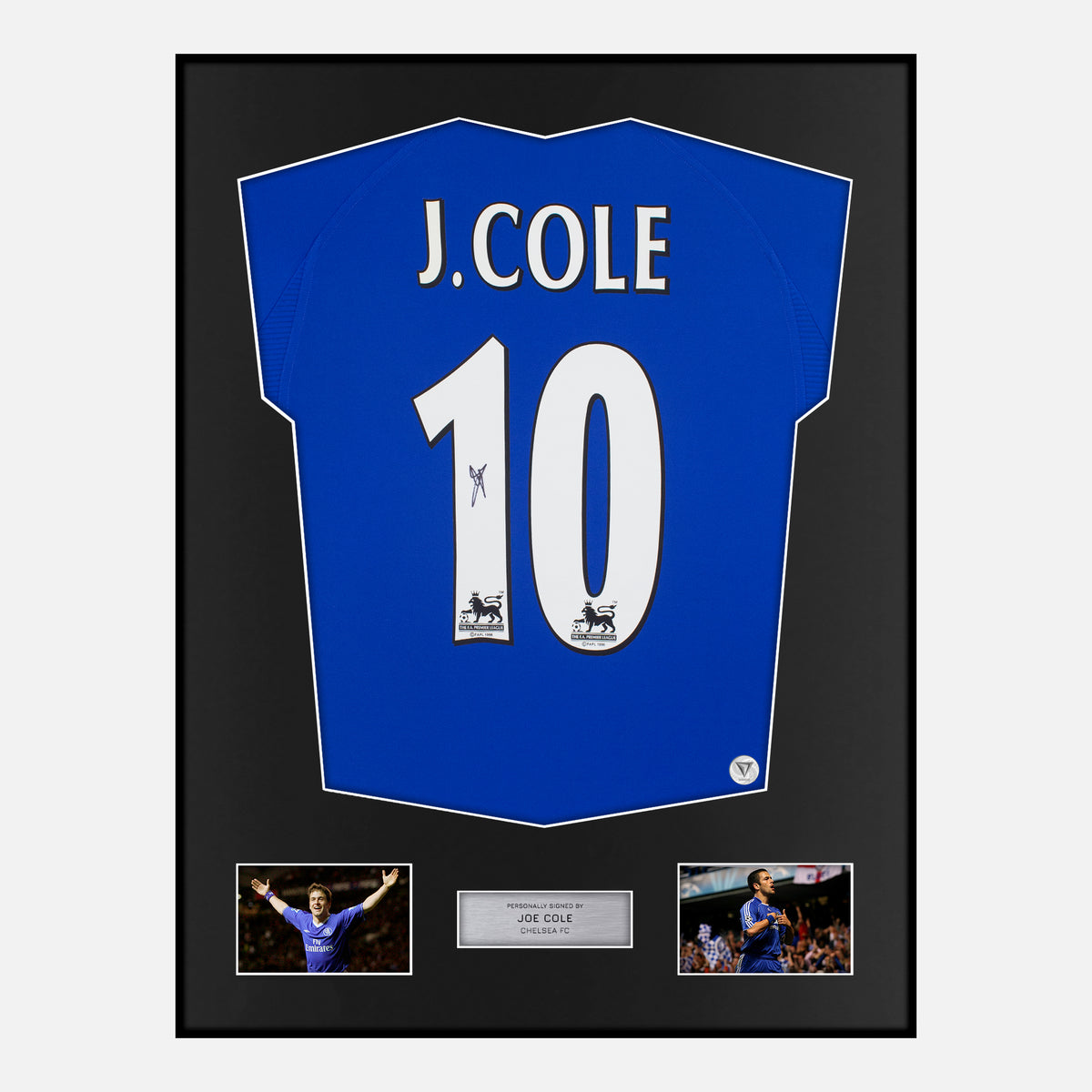 Framed Joe Cole Signed Chelsea Shirt Retro Home [Classic] — Verified autograph with NFC and certificate | The Vault