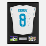 Framed Toni Kroos Signed Real Madrid Shirt 2017-18 Home [Classic]