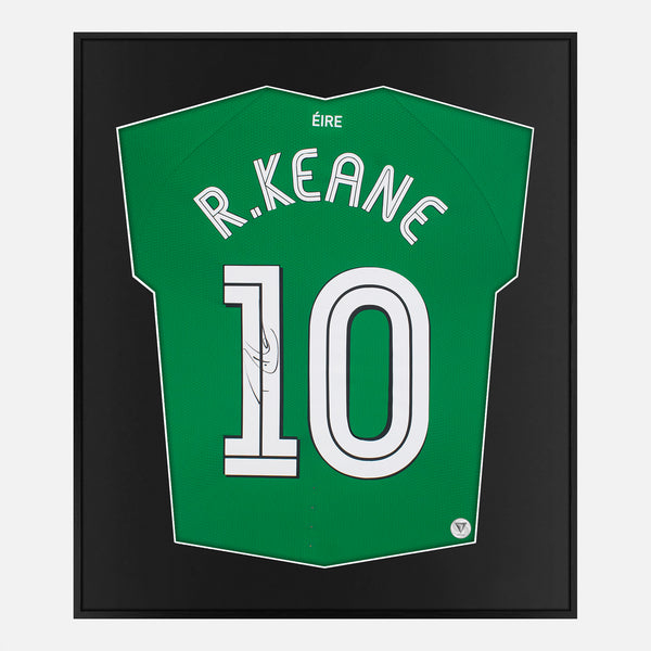 Framed Robbie Keane Signed Shirt, Retro 10 Home [Lite]