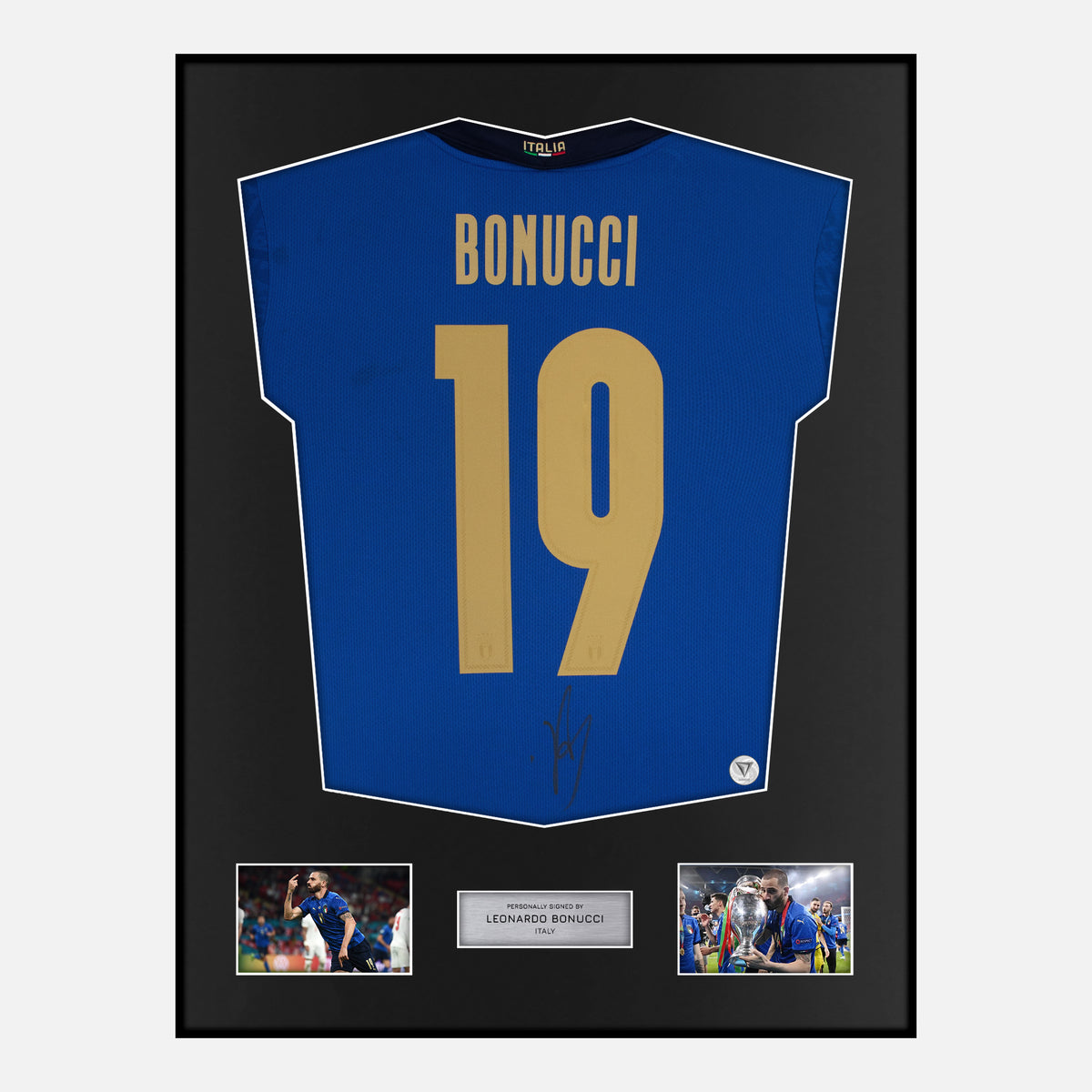 Framed Leonardo Bonucci Signed Italy Shirt Euro 2020 Winners [Classic] — Verified autograph with NFC and certificate | The Vault