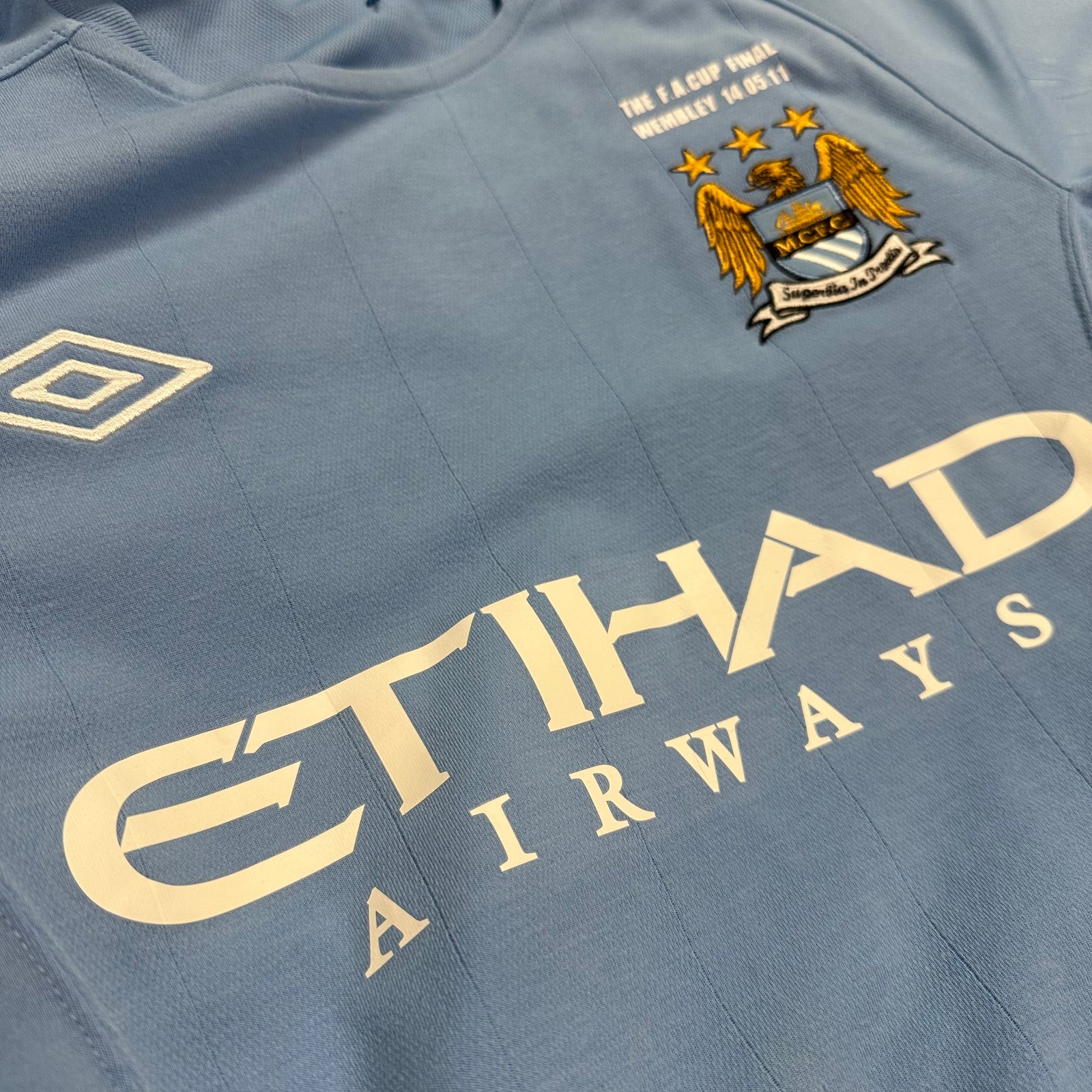 Maillot Domicile Manchester City 2010/2011 - Finale FA Cup - Umbro Taille XL - Occasion