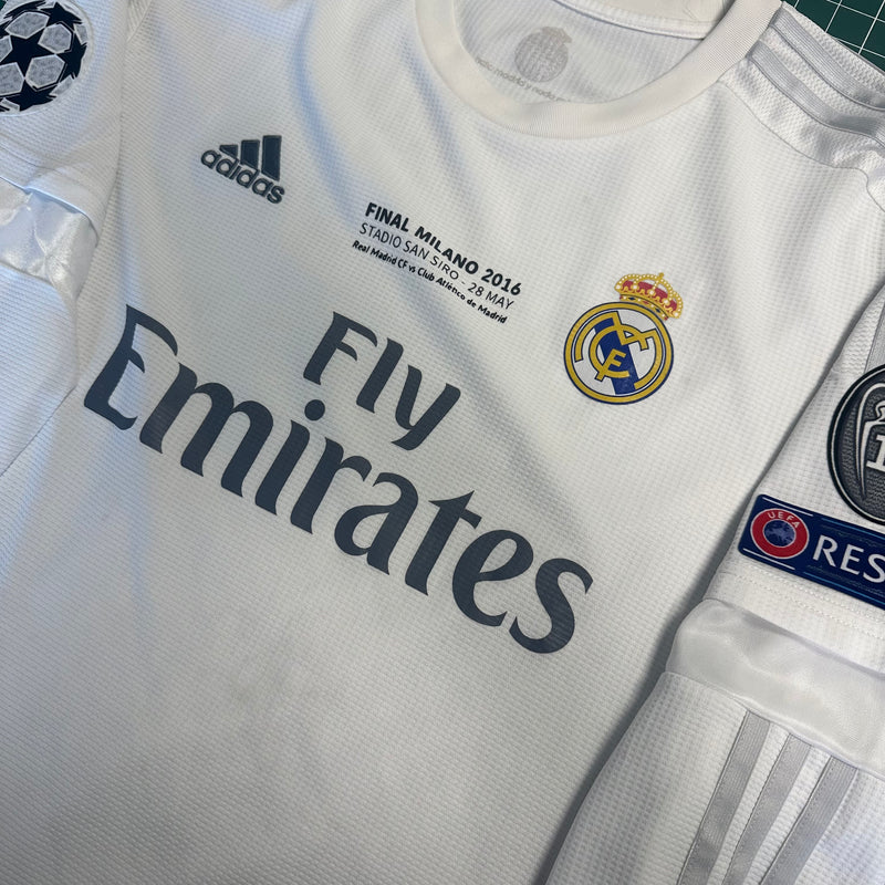 2016 Real Madrid Home Shirt Ronaldo 7 long sleeve CL Final [Good] XL