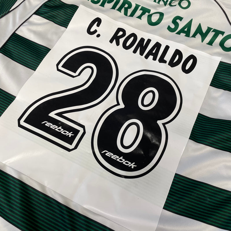 2002-03 Sporting Lisbon Home Shirt Ronaldo 28 Rookie [Excellent] M