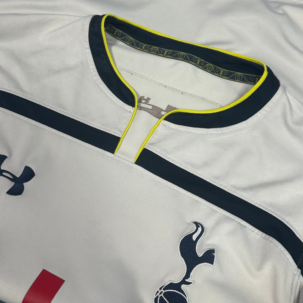 2014-15 Tottenham Hotspur Home Shirt [Good] L — Looking after your Tottenham Hotspur Home jersey | The Vault