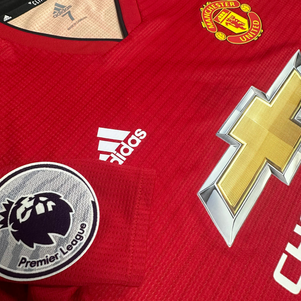2018-19 Manchester United Home Shirt Pogba 6 Player Issue [Perfect] L — Looking after your Manchester United Home jersey | The Vault