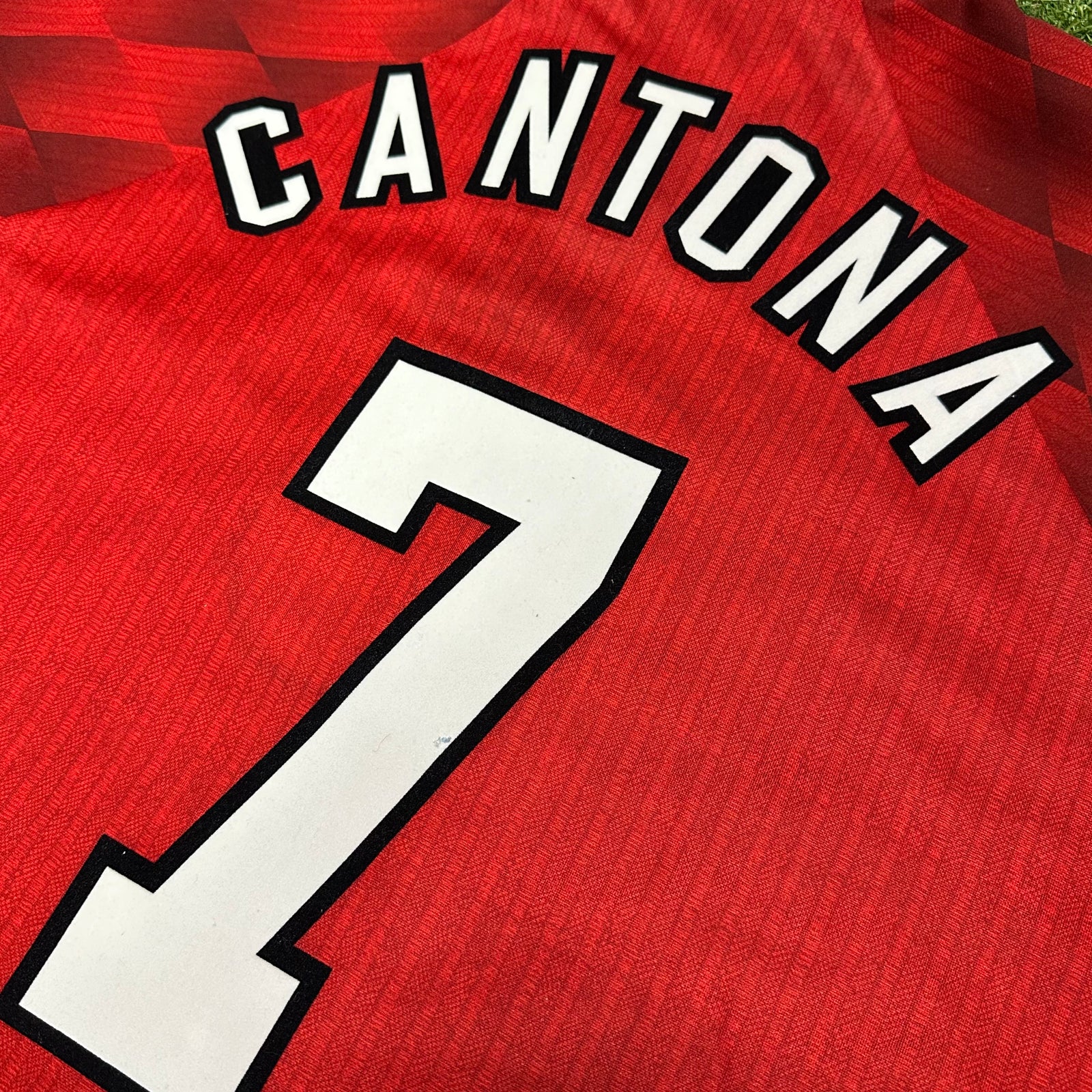 Manchester United 1996-98 Home Shirt Cantona 7