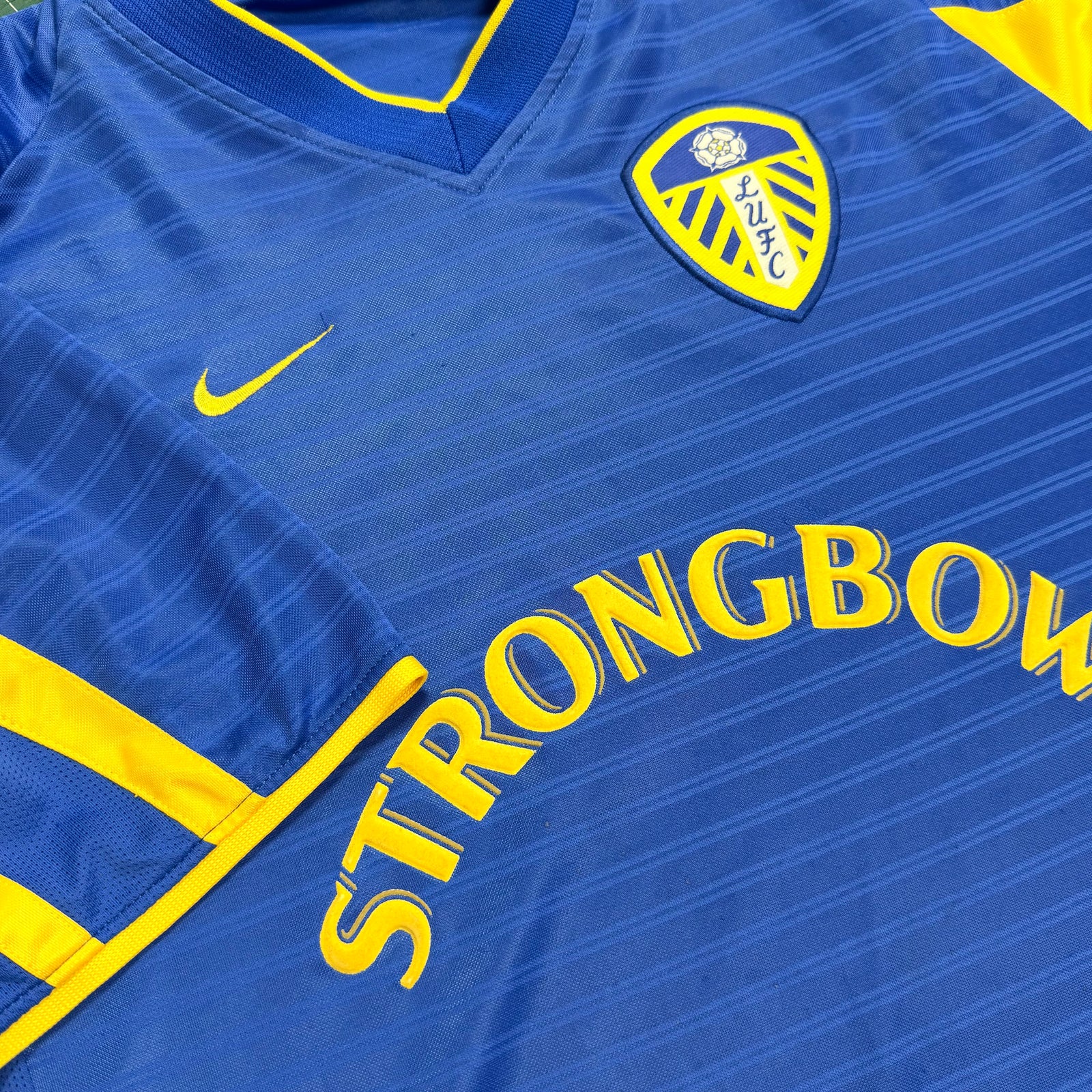 Leeds United 2001-03 Third Shirt | Nike Strongbow