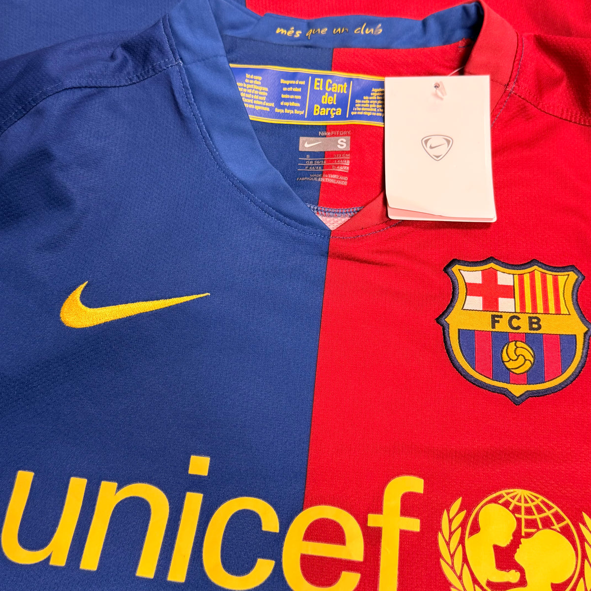 2008-09 Barcelona Home Shirt Lionel Messi 10 [New] S — Looking after your new Barcelona football shirt | The Vault