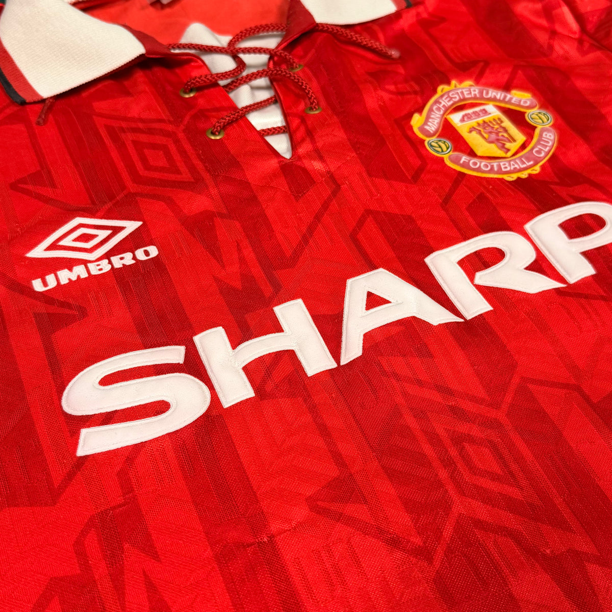 1992-94 Manchester United Home Shirt Cantona 7 [Good] L — How we grade our retro Manchester United shirts | The Vault
