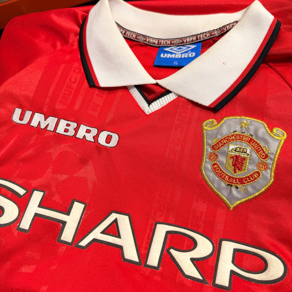 1998-99 Manchester United Home Shirt UCL 1 Star [Excellent] XL — How we grade our retro Manchester United shirts | The Vault