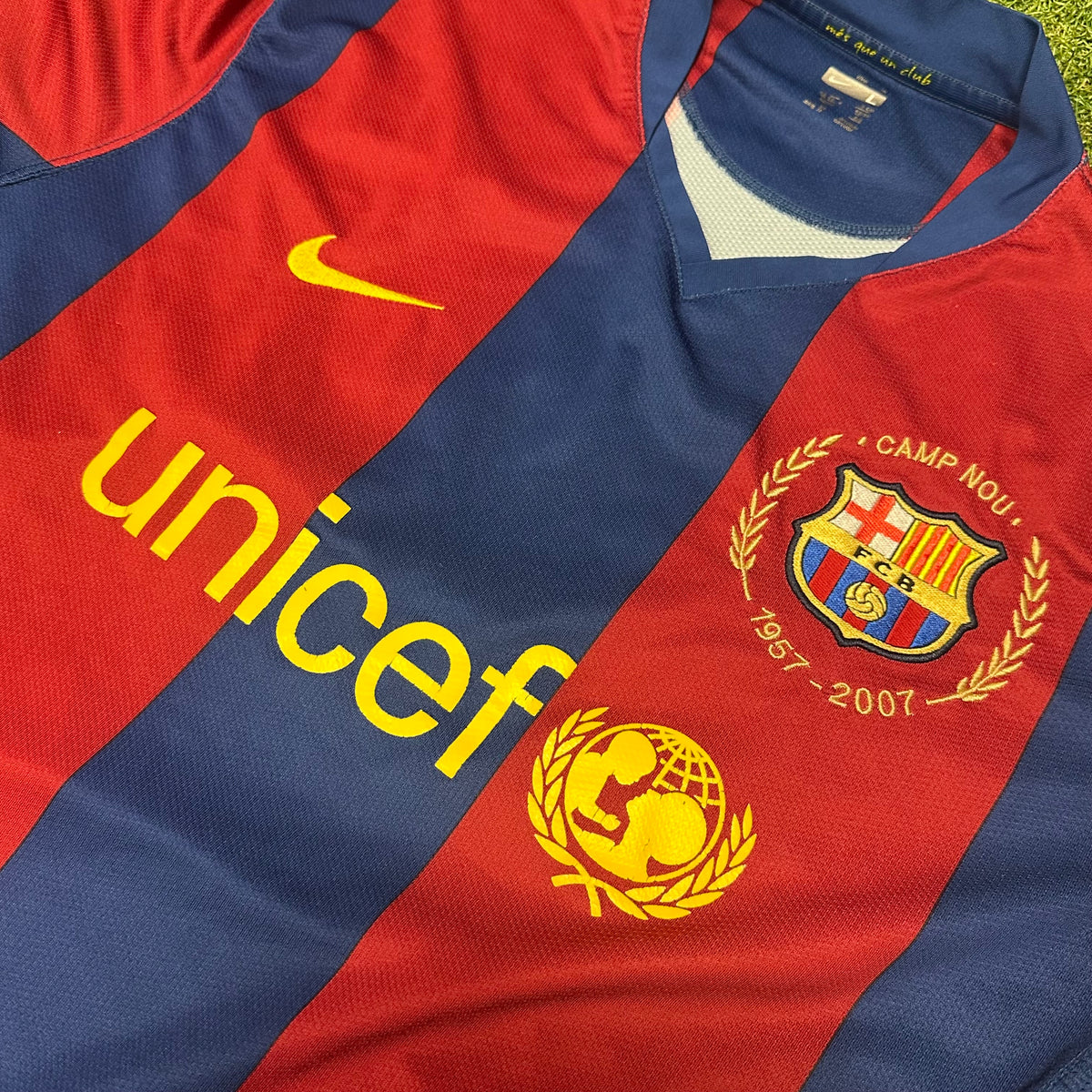 2007-08 Barcelona Home Shirt Ronaldinho 10 [Excellent] — Looking after your Barcelona Home jersey | The Vault