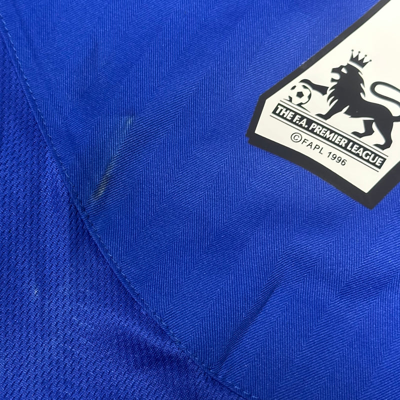 2005-06 Manchester United Away Shirt Ronaldo 7 [Excellent]