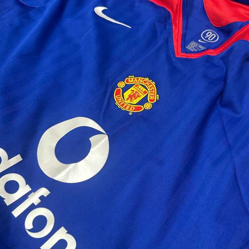 2005-06 Manchester United Away Shirt Ronaldo 7 [Excellent]