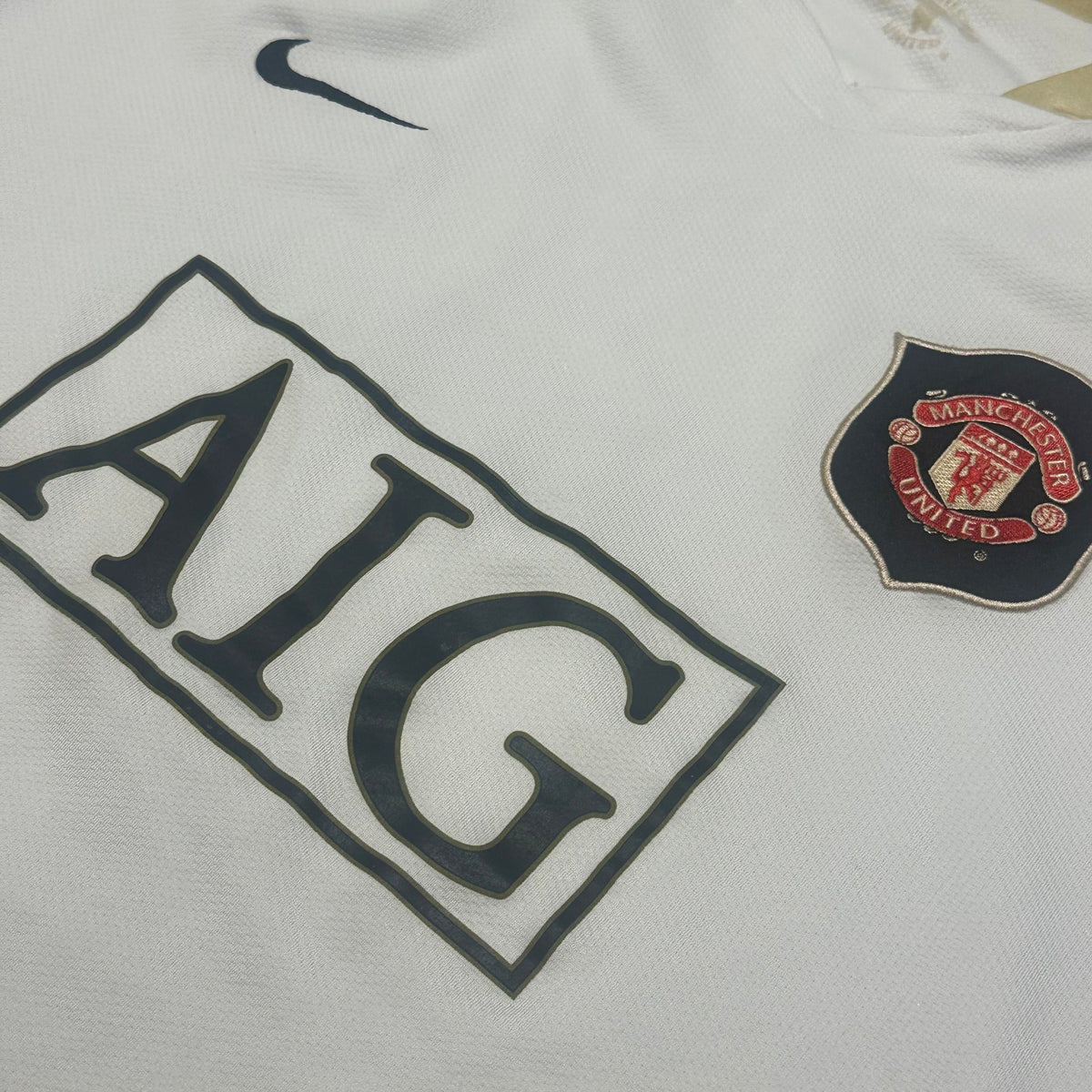 2006-08 Manchester United Away Shirt Ronaldo 7 [Excellent] XXL — Looking after your Manchester United Away jersey | The Vault