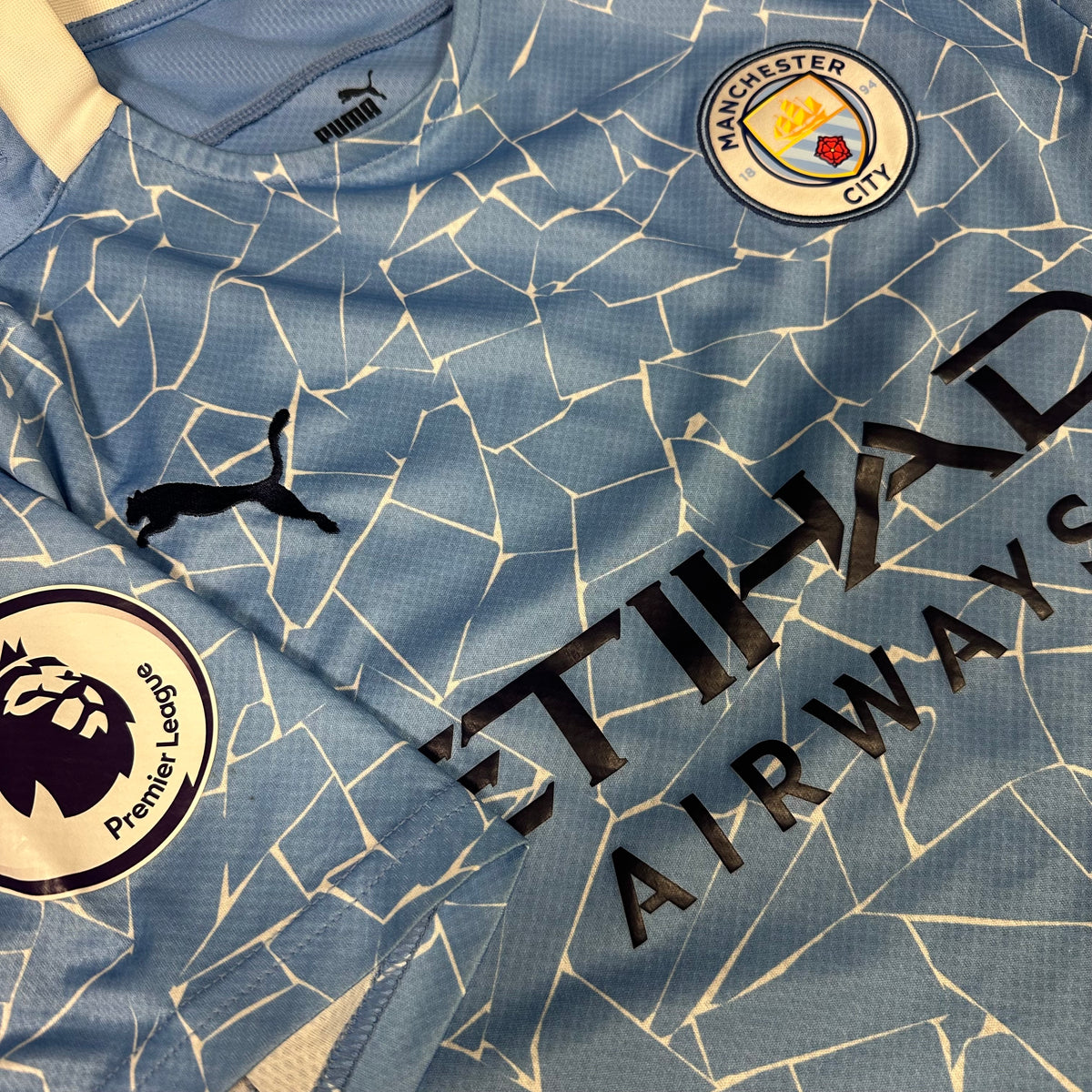 2020-21 Manchester City Home Shirt PL Badge [Excellent] L — Looking after your Manchester City Home jersey | The Vault