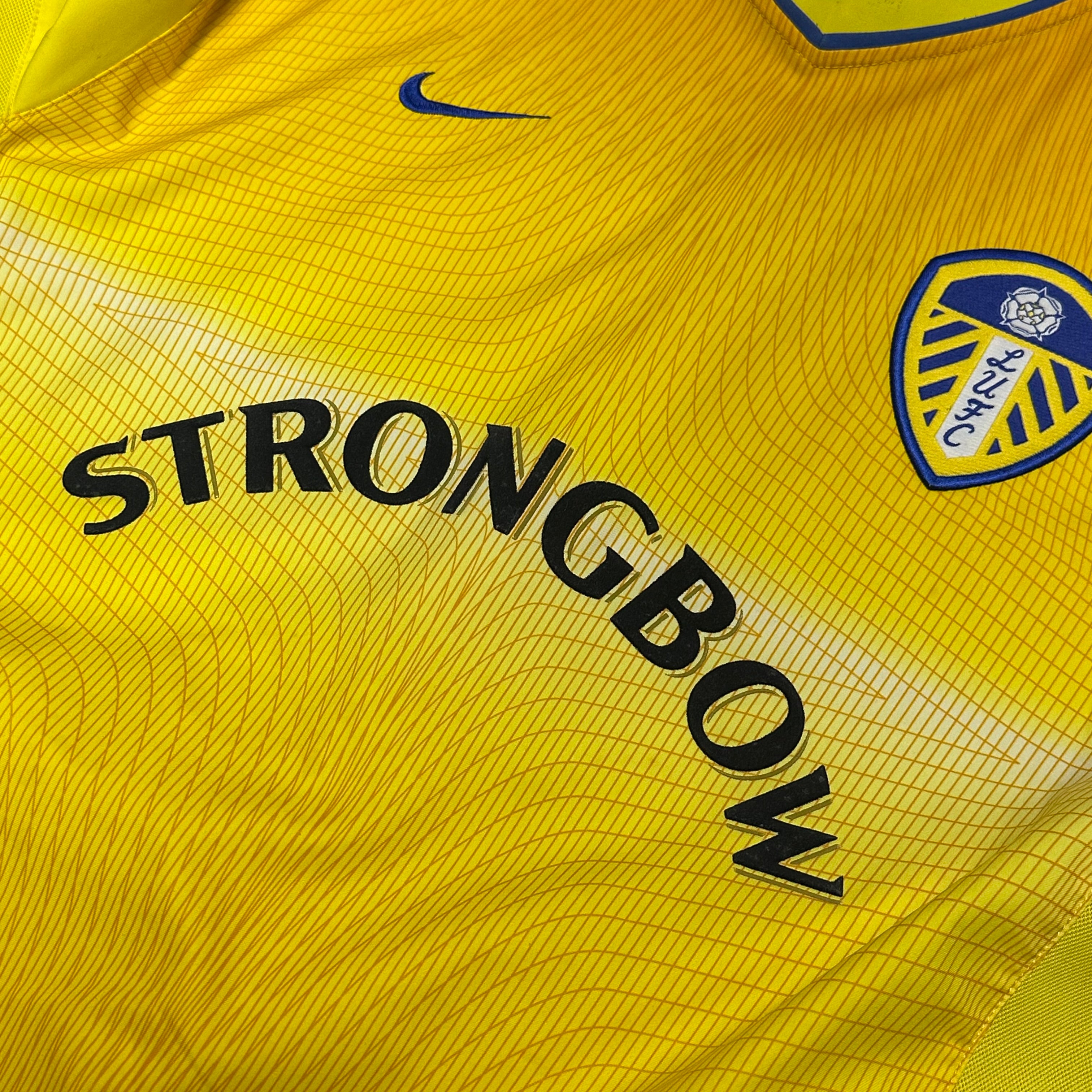 Leeds United 2002-03 Away Shirt | Nike Strongbow
