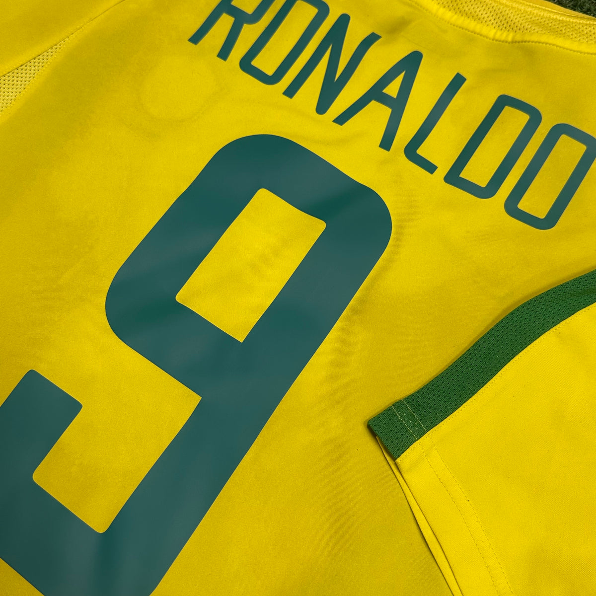 2002-04 Brazil Home Shirt Ronaldo 9 Nike [Excellent] S — Looking after your Brazil Home jersey | The Vault