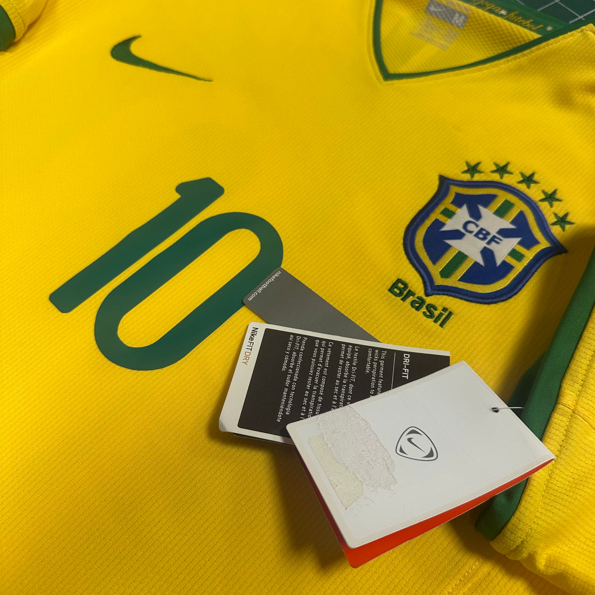 2008-10 Brazil Home Shirt Ronaldinho 10 [New] M — Looking after your new Brazil football shirt | The Vault
