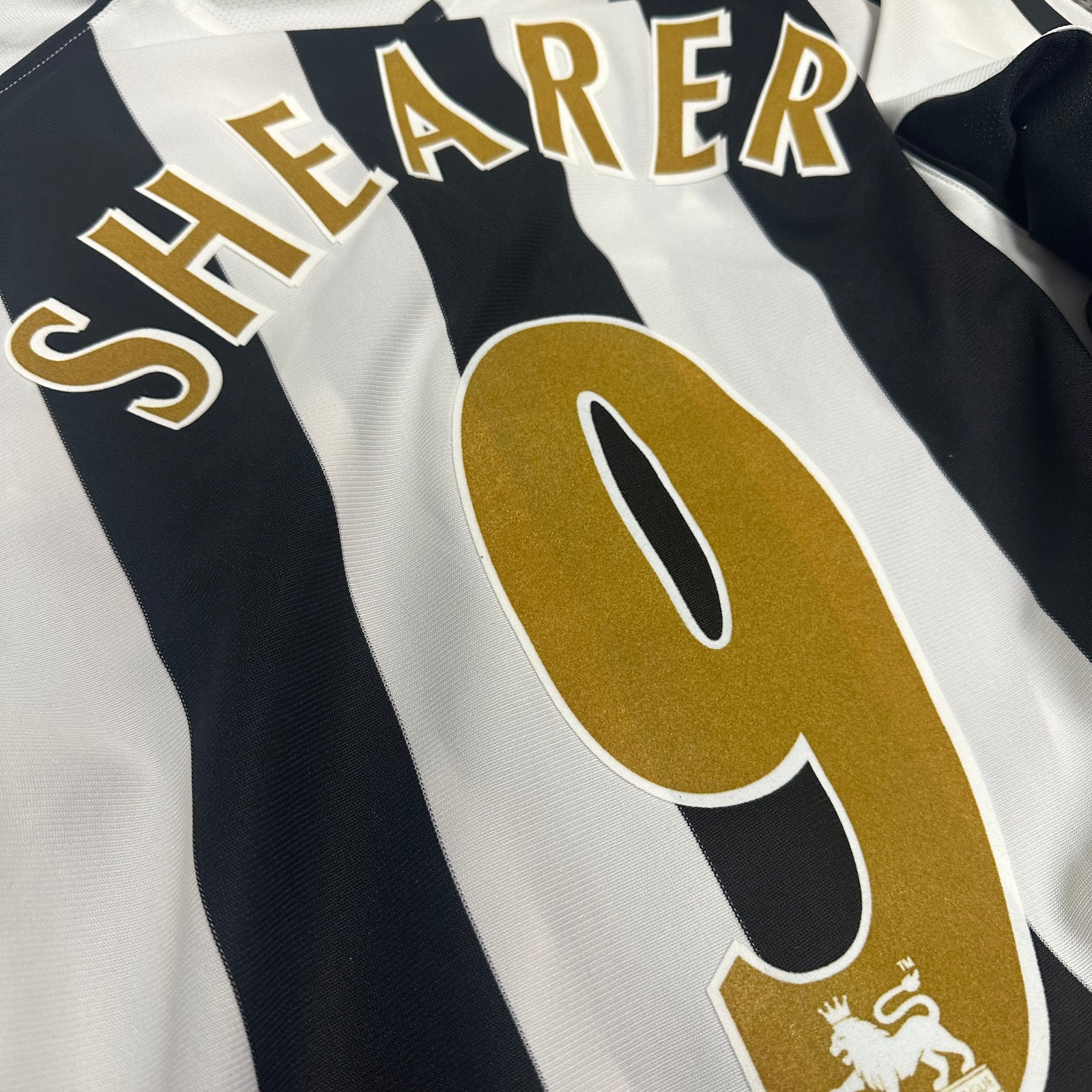 2005-07 Newcastle United Home Shirt Shearer 9 [Perfect] L