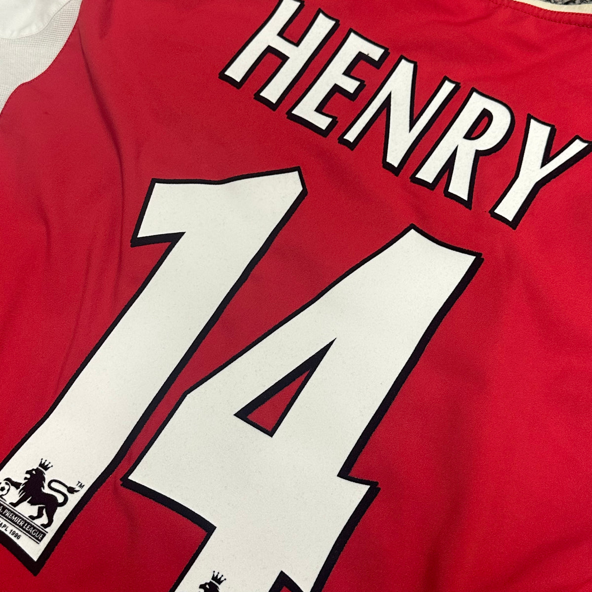 2002-04 Arsenal Home Shirt Henry 14 [Excellent] S — Looking after your Arsenal Home jersey | The Vault