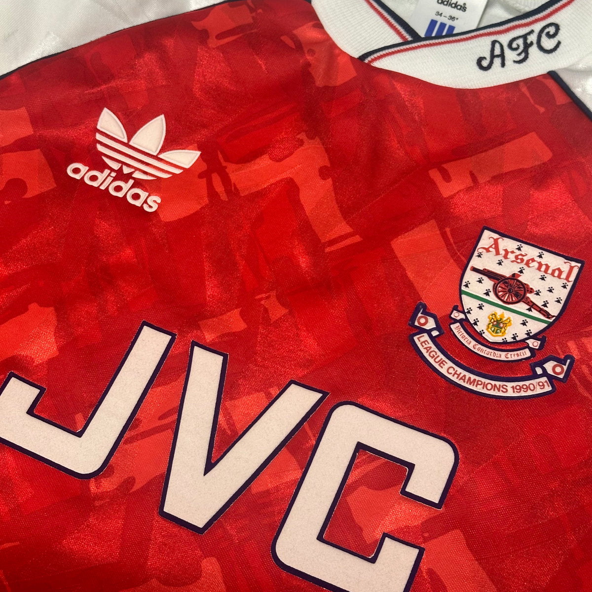 1990-92 Arsenal Home Shirt Adidas JVC [Perfect] S — Looking after your Arsenal Home jersey | The Vault