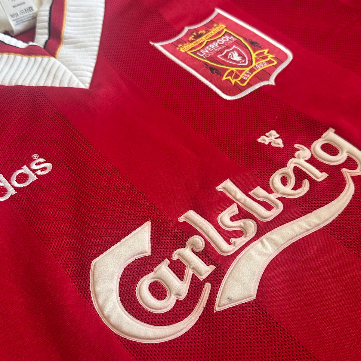 1995-96 Liverpool Home Shirt [Perfect] XL — Looking after your Liverpool Home jersey | The Vault