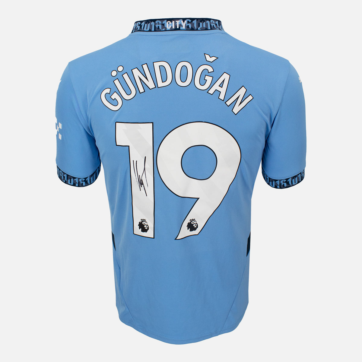 İlkay Gundogan Signed Manchester City Shirt 2024-25 Home [19] — Manchester City signed shirt from the 2024 to 2025 season | The Vault