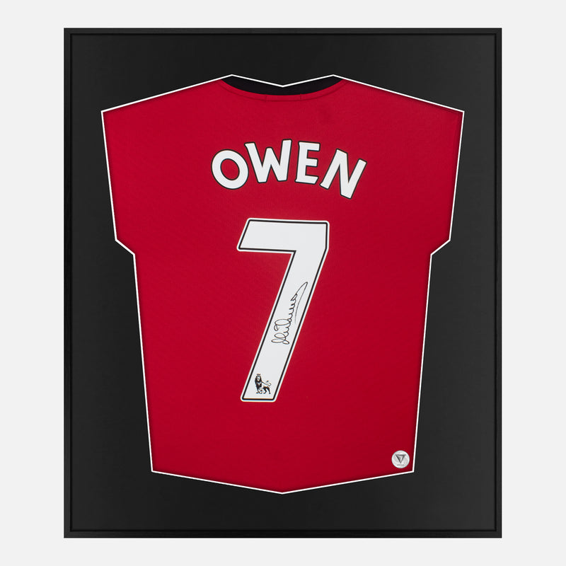 Framed Owen Signed Manchester United Shirt, Number 7 Home [Lite]