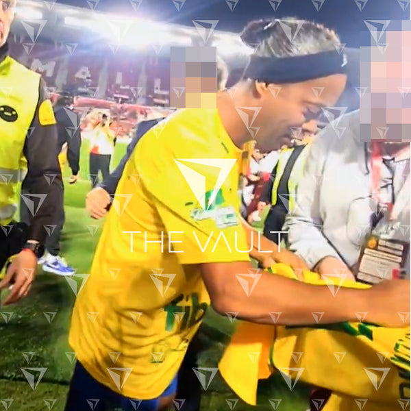 Framed Ronaldinho Signed Brazil Shirt 2002 World Cup Winners [Classic]