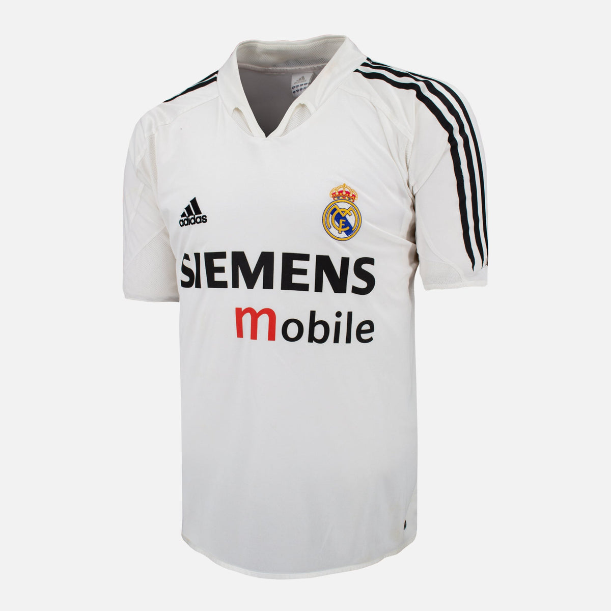 2004-05 Real Madrid Home Shirt Beckham 23 [Excellent] L — Looking after your Real Madrid Home jersey | The Vault