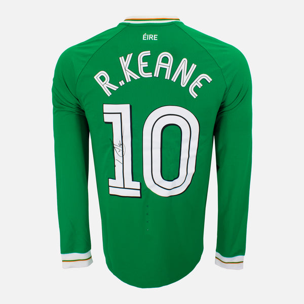 Robbie Keane Signed Ireland Shirt Home [10]