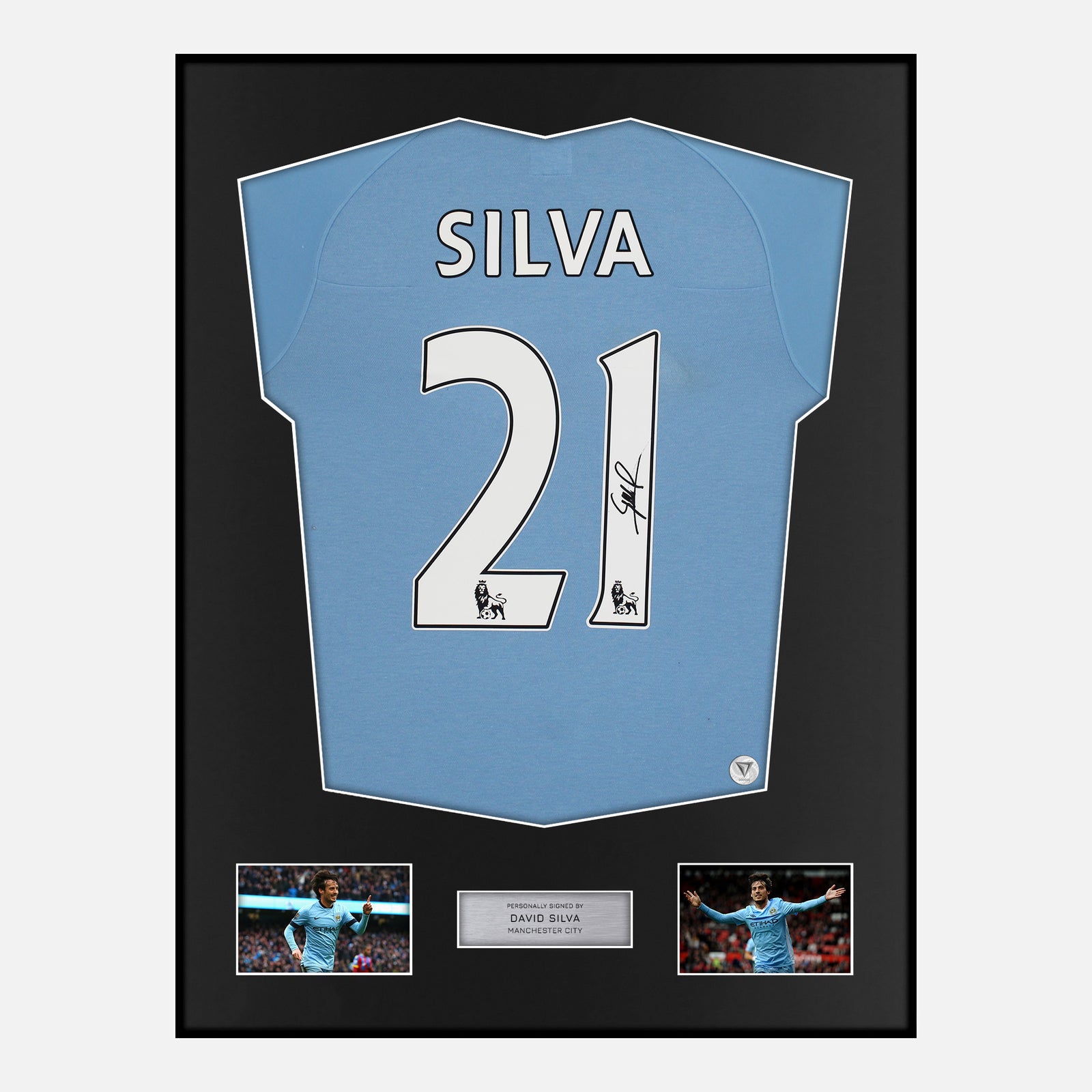 Framed David Silva Signed Manchester City Shirt | Classic