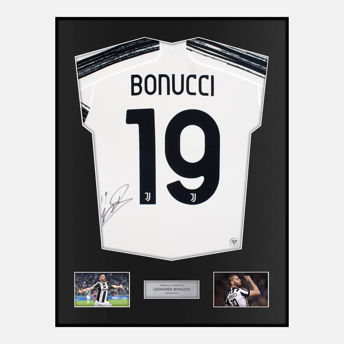 Framed Leonardo Bonucci Signed Juventus Shirt 2020-21 Home [Classic] — Verified autograph with NFC and certificate | The Vault