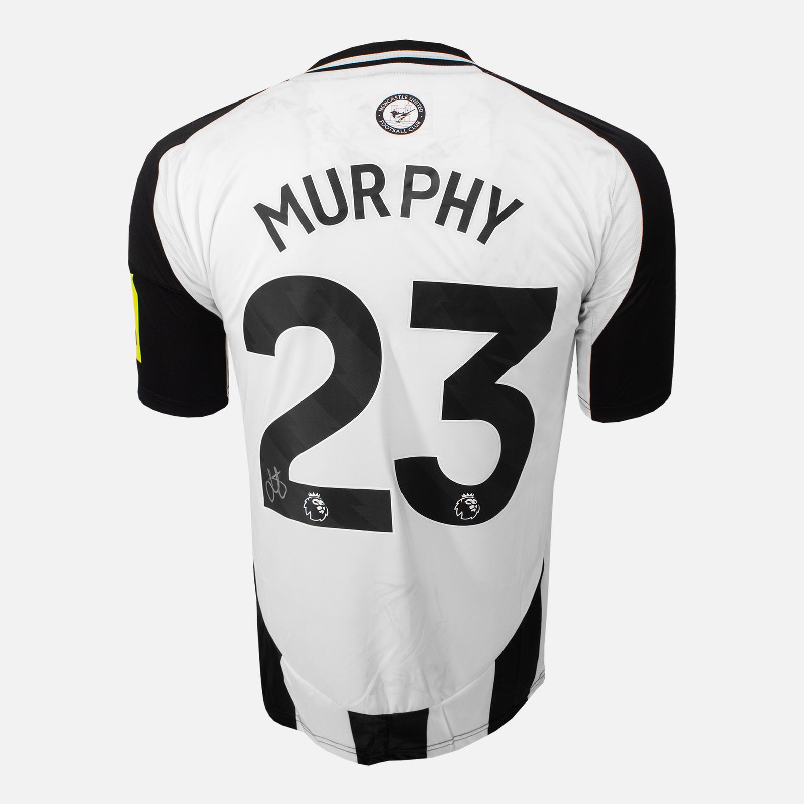 Newcastle United シャツ　M Jacob Murphy Signed Newcastle United Shirt | Vault Verified