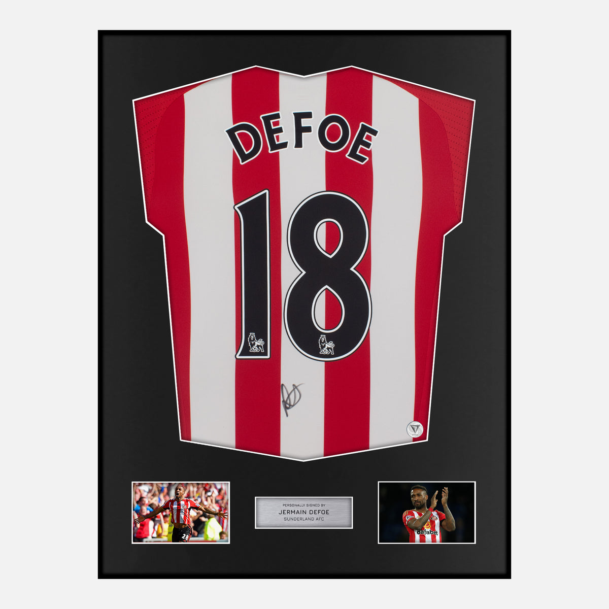 Framed Jermain Defoe Signed Sunderland Shirt 2016-17 Home [Classic] — Verified autograph with NFC and certificate | The Vault